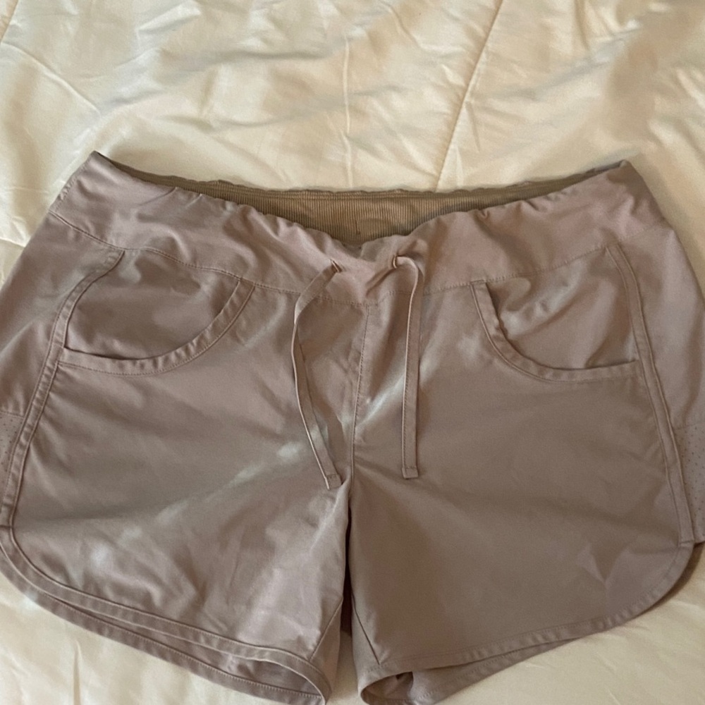 Magellan Outdoors Women's Beige Athletic Shorts